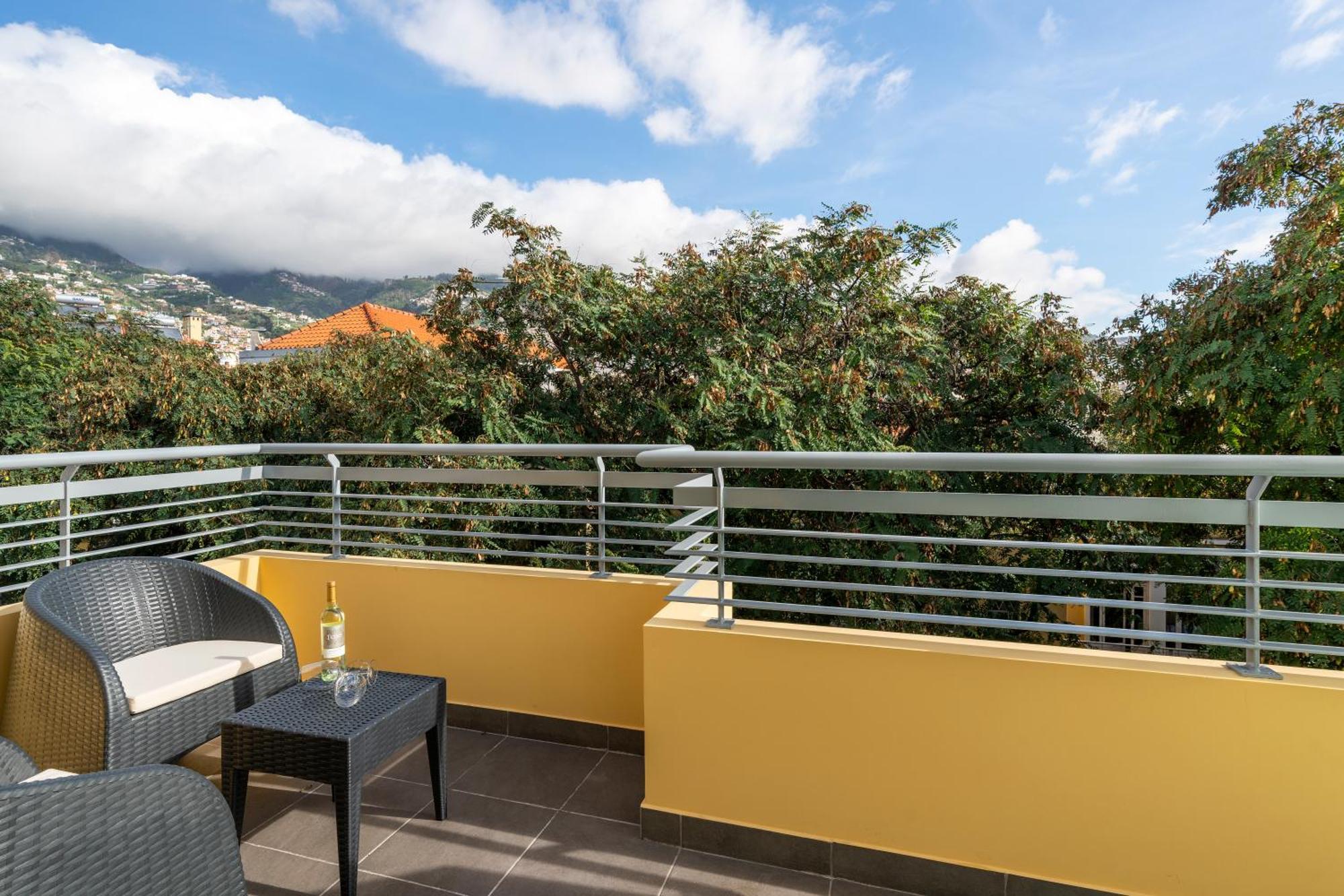 Art Deco Central Apartments, Funchal Buitenkant foto